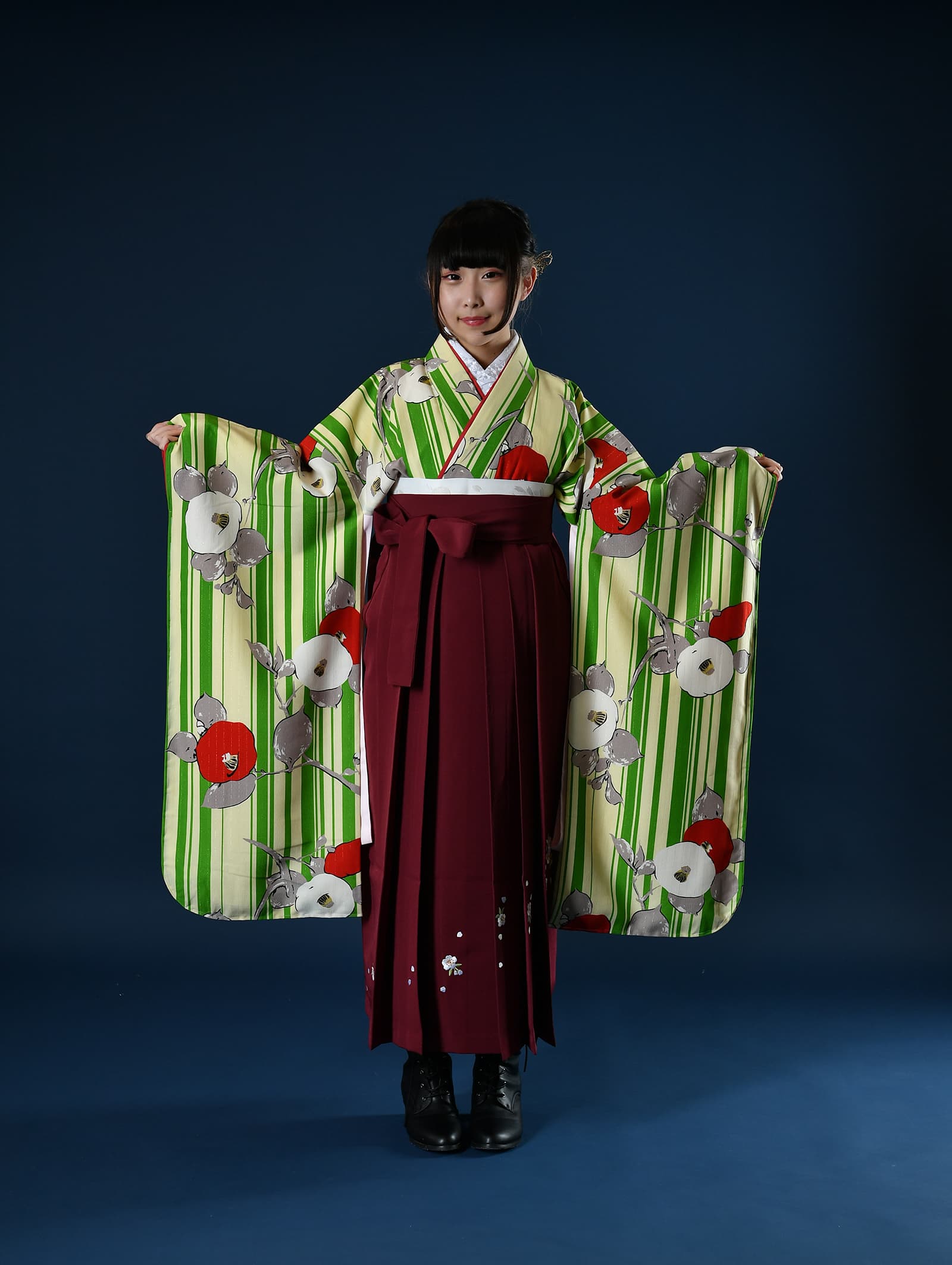 赤い卒業式の女袴